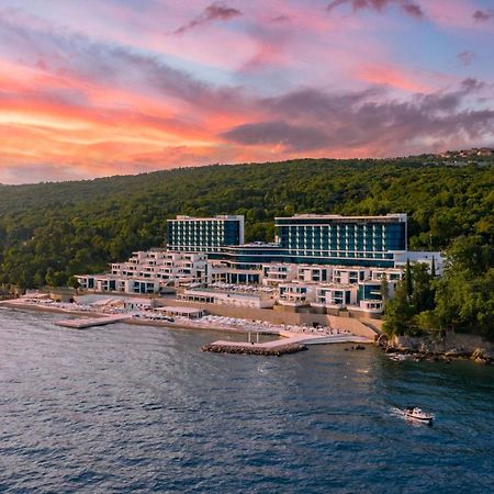 Hilton Rijeka Costabella Beach Resort And Spa المظهر الخارجي الصورة
